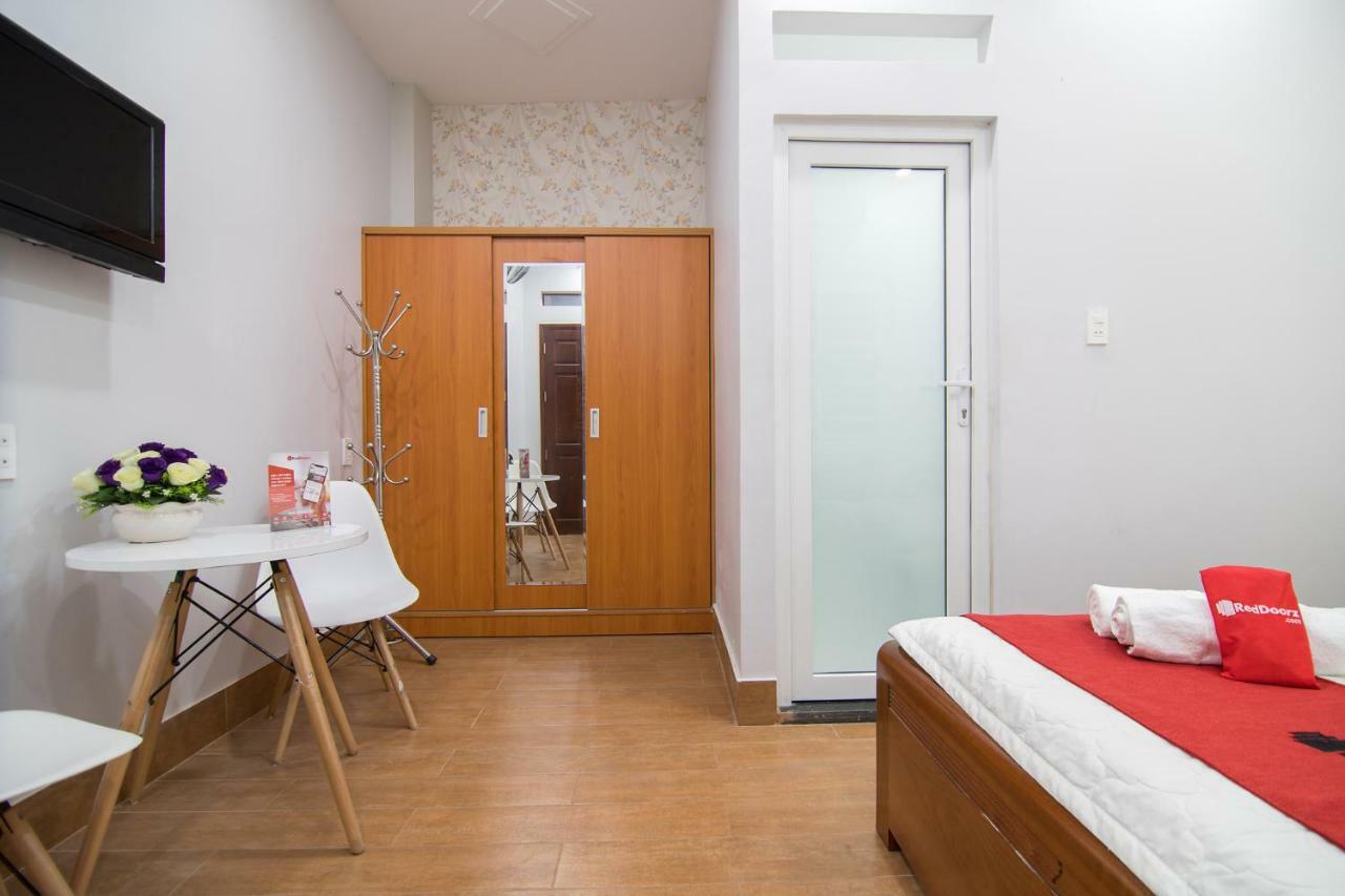Reddoorz Plus @ Huynh Tan Phat Хошимин Екстериор снимка